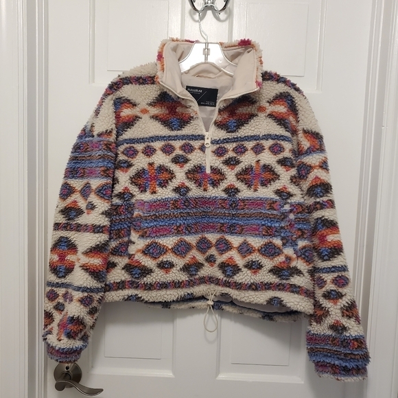 Pull&Bear Colorful Faux Sherpa Pullover Crop Style, Size XL. CASUAL AZTEC - Picture 8 of 11